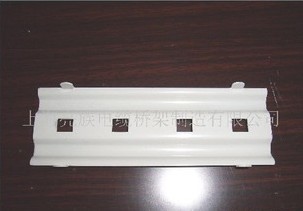 實現鍍鋅槽式橋架的穩(wěn)定性