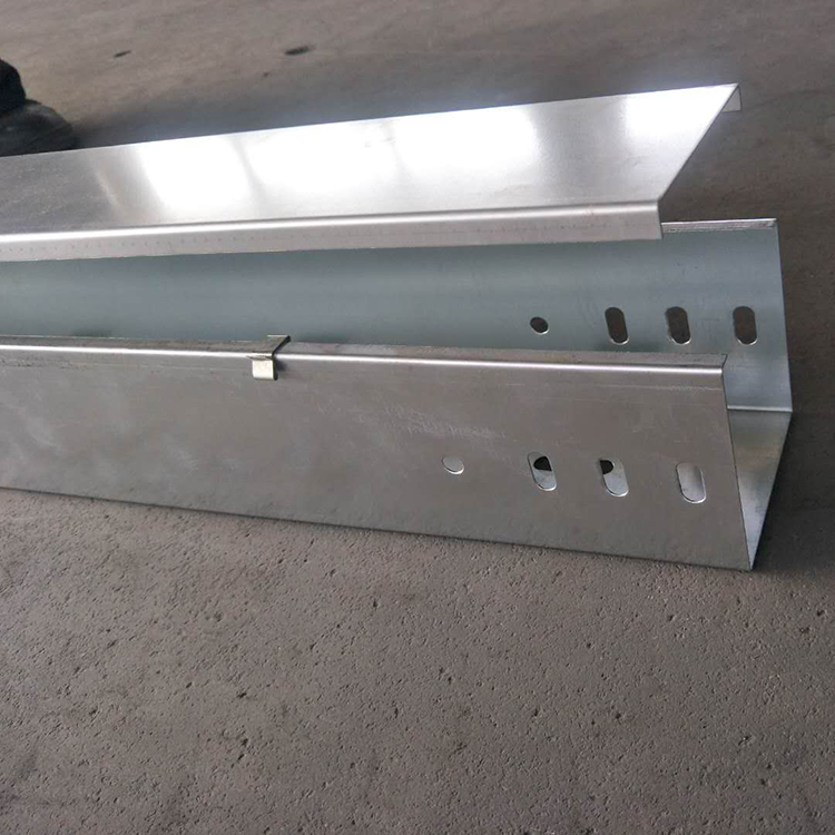 鋼制槽式橋架安裝時的技術標準